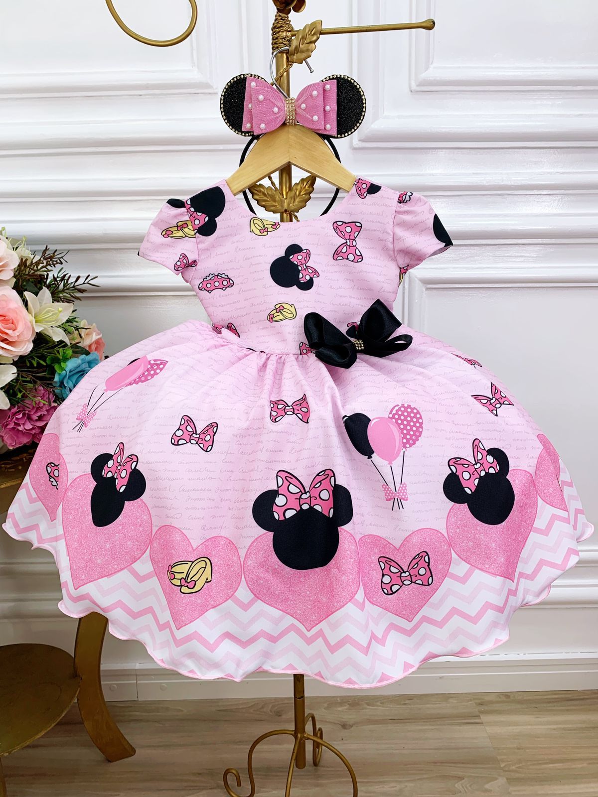 Vestido infantil de Minnie Mouse rosa con broche de lazo de lujo