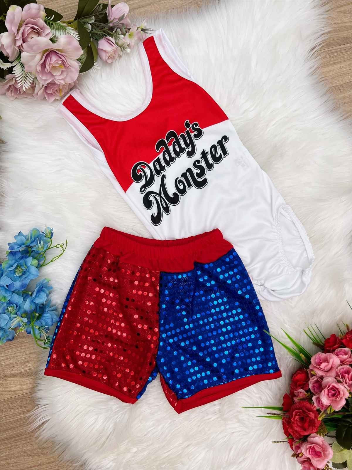 Disfraz de Harley Quinn con purpurina para niña (mono y pantalones cortos)