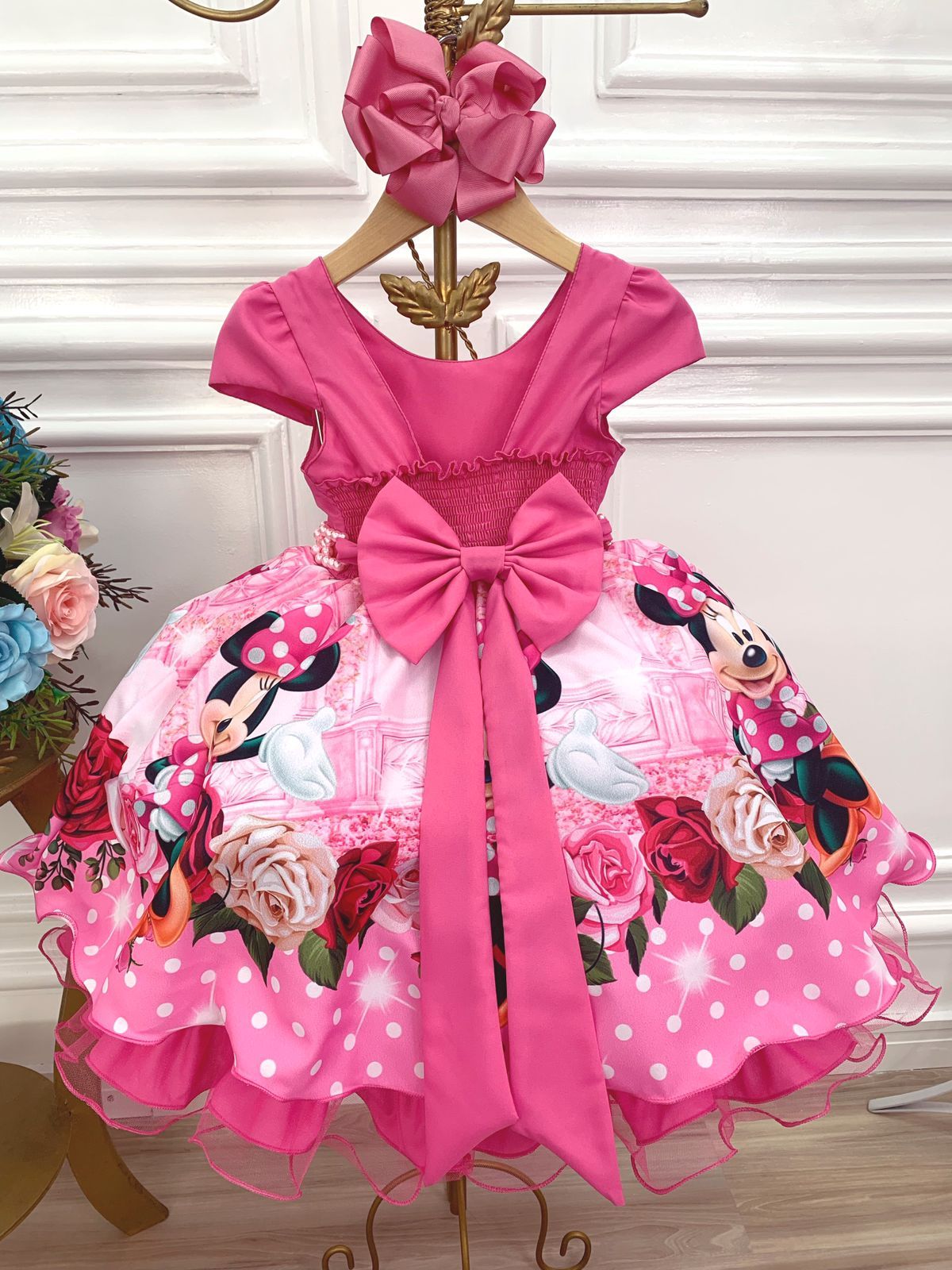Vestido infantil de Minnie Mouse con flores rosas y diamantes de imitación y cinturón de perlas