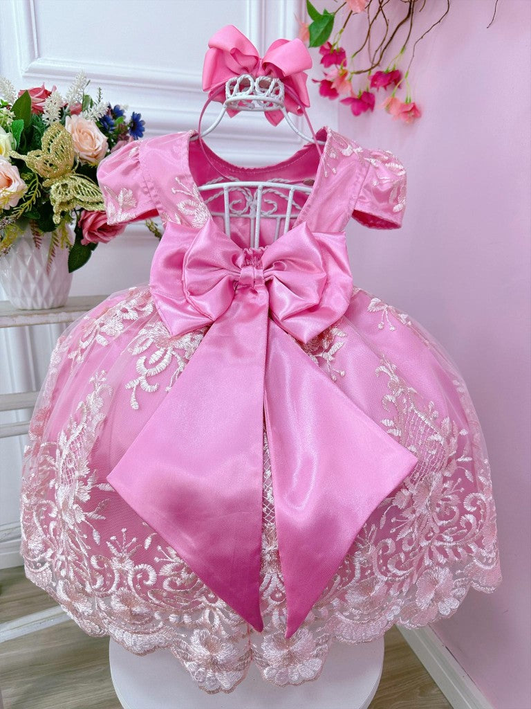 Vestido infantil rosa con encaje real y cinturón de perlas
