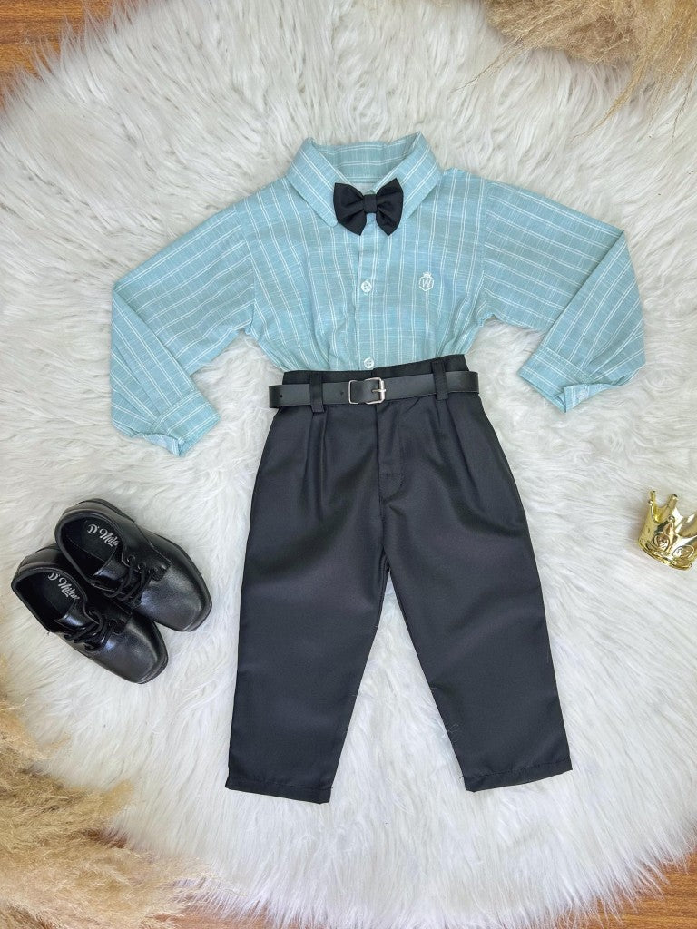Conjunto infantil: Camisa de rayas verdes y pantalón negro con cinturón