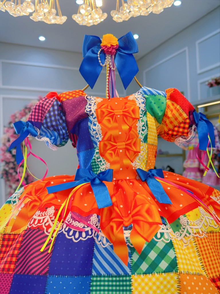 Vestido Junino infantil naranja con cuadros de lujo coloridos