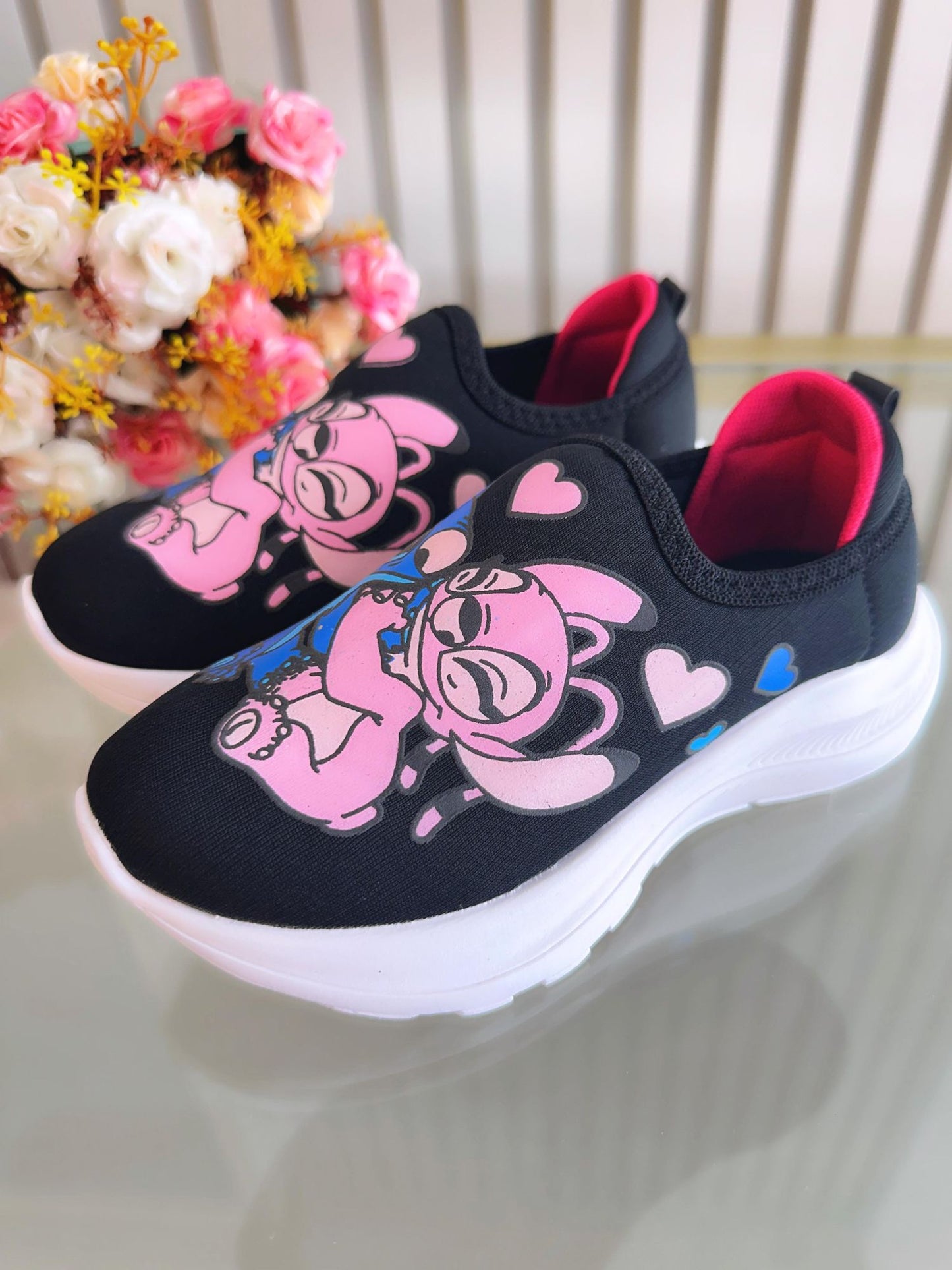 Zapatillas Easy-On para niña con temática de Lilo, Stitch y ángel en negro