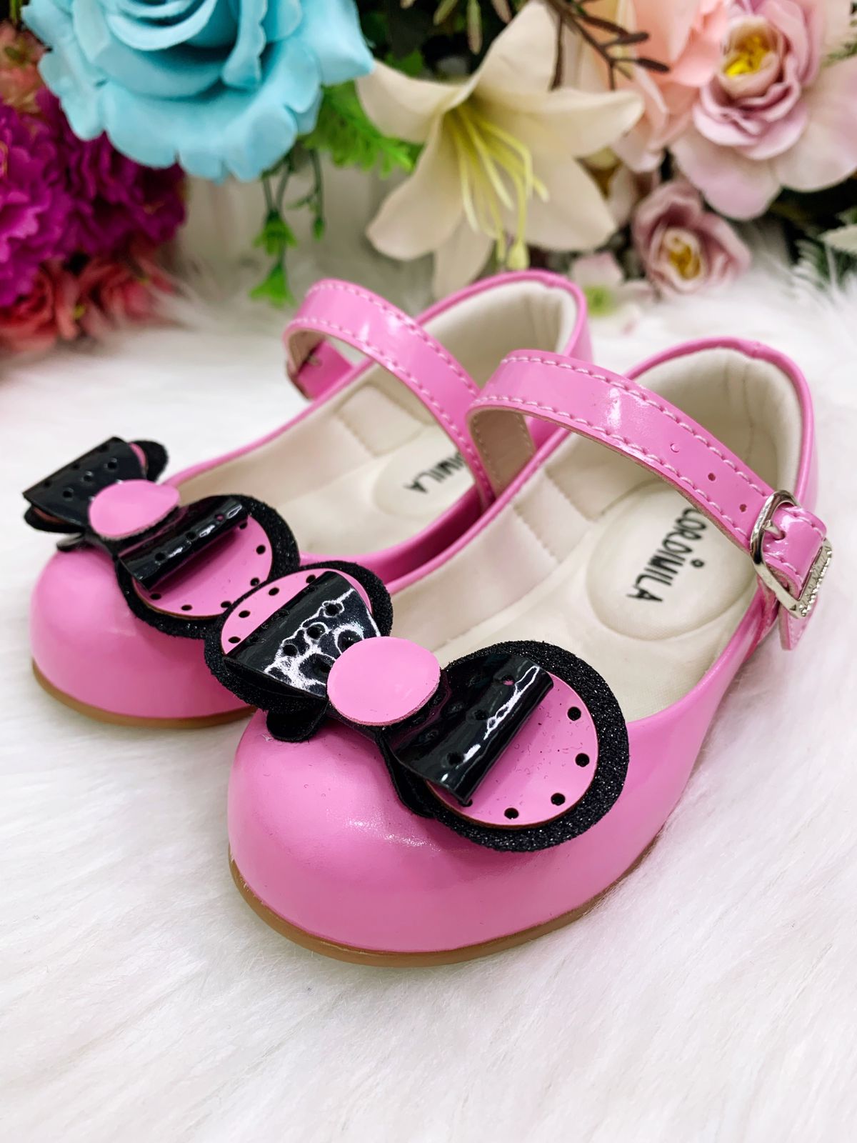 Zapato rosa chicle con lazo de Minnie súper lujoso