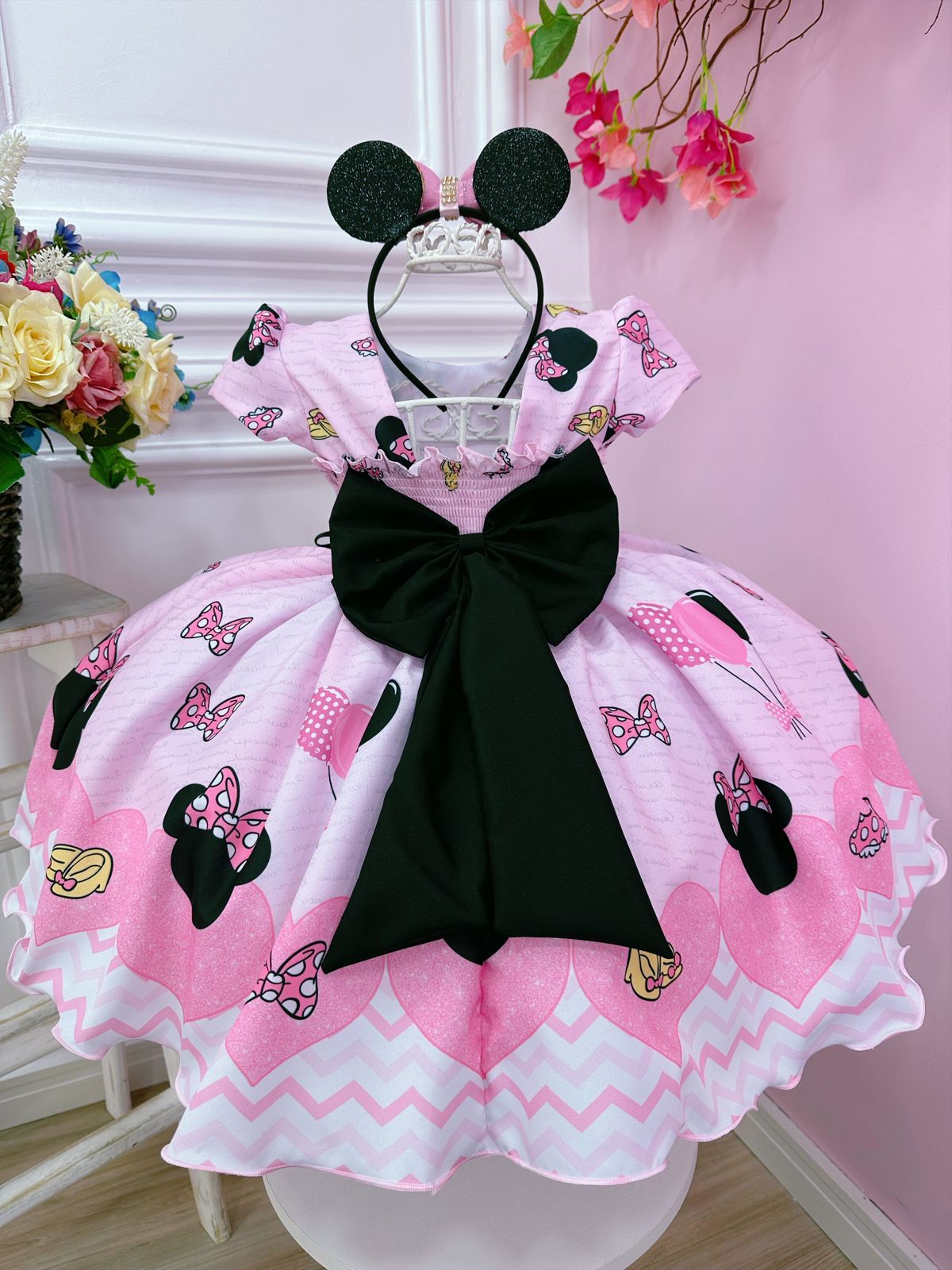 Vestido infantil de Minnie Mouse rosa con broche de lazo de lujo