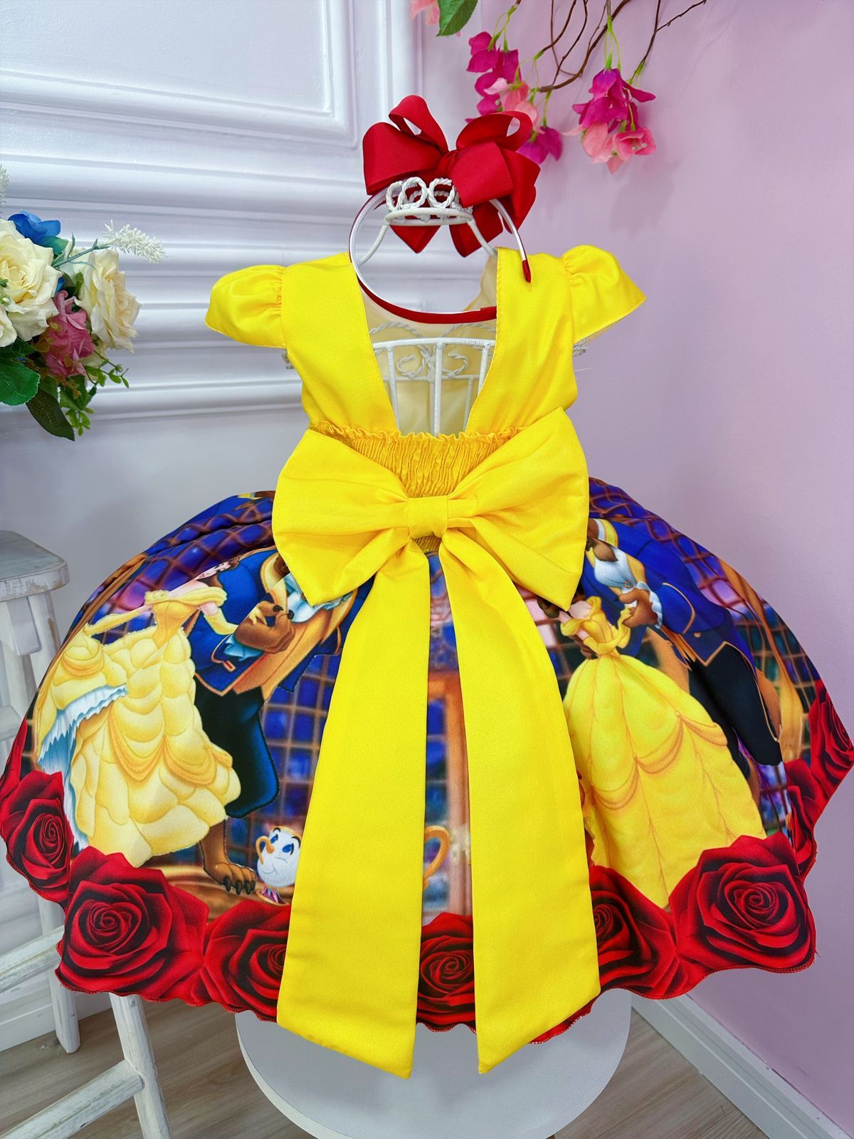 Vestido infantil amarillo de La Bella y la Bestia con cinturón de perlas