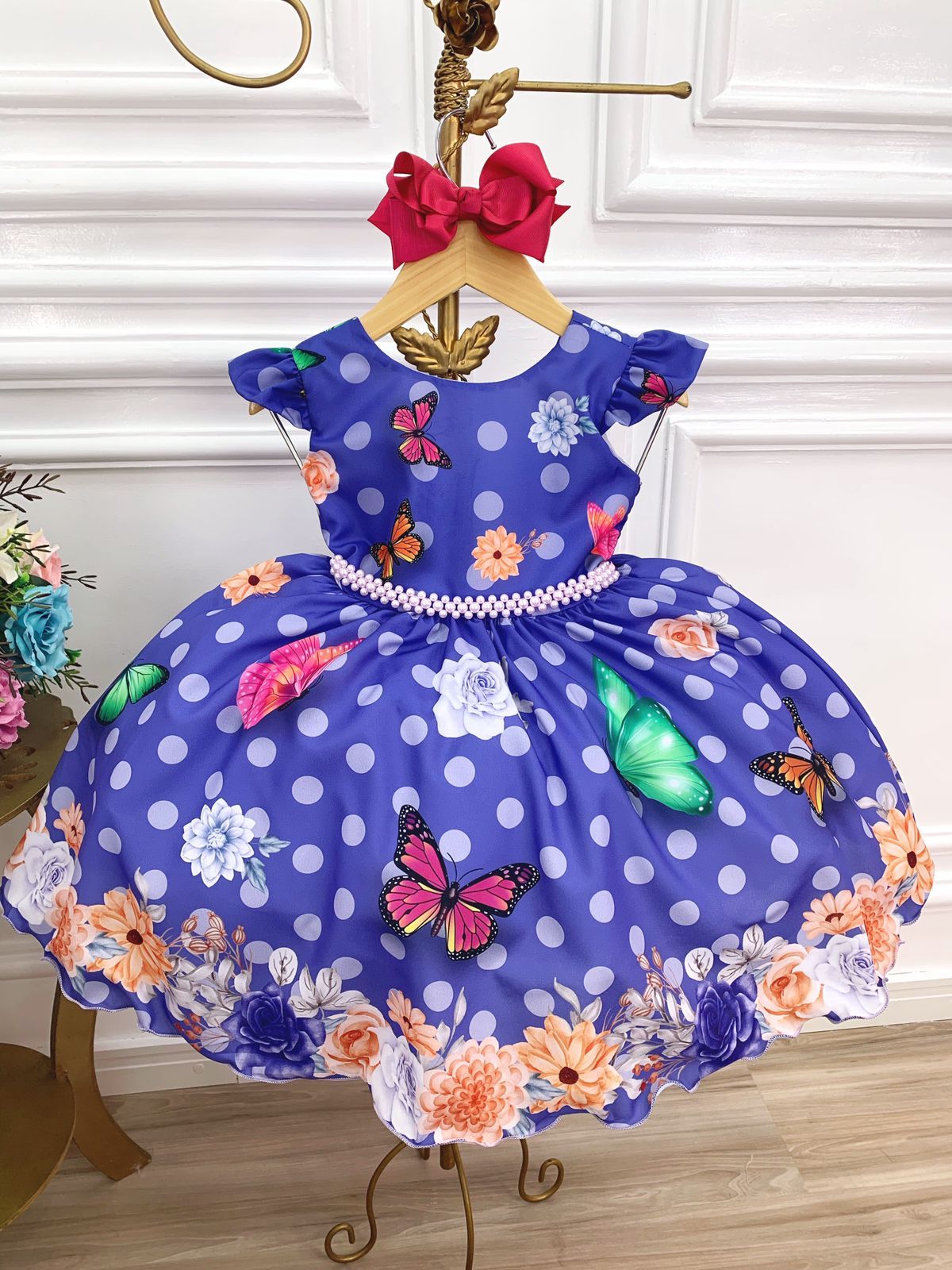 Vestido infantil de jardín de mariposas lila con cinturón de perlas