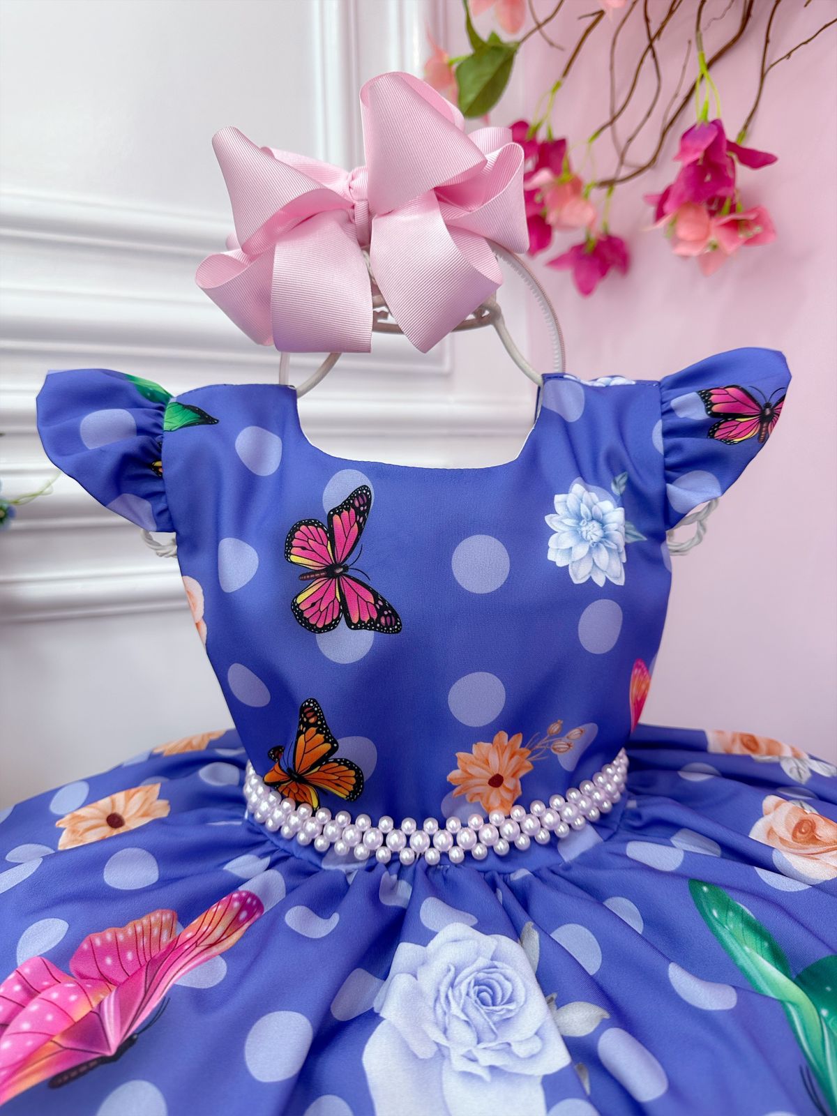 Vestido infantil de jardín de mariposas lila con cinturón de perlas