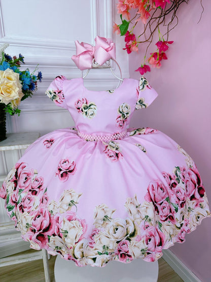 Vestido infantil de primavera con flores rosas y cinturón de perlas
