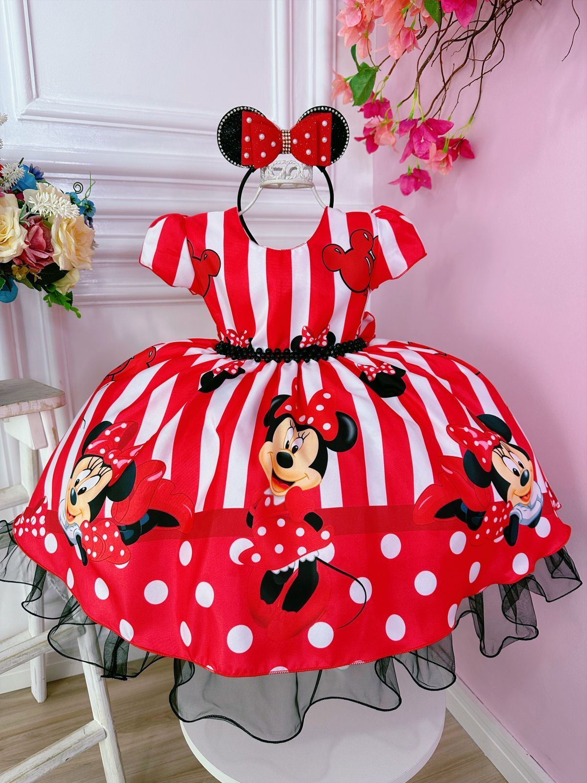 Vestido rojo de Minnie Mouse con rayas y cinturón de perlas