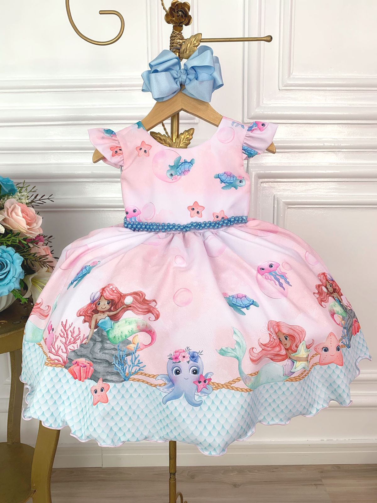 Vestido de princesa sirena con perlas de Ariel y sus amigas