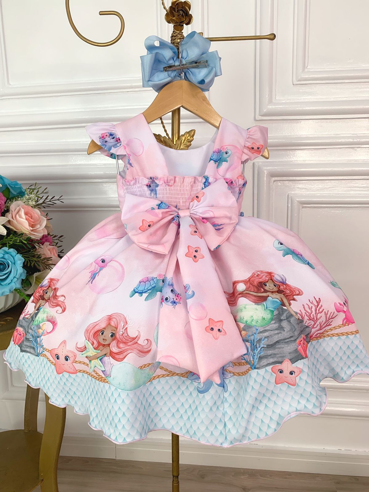 Vestido de princesa sirena con perlas de Ariel y sus amigas