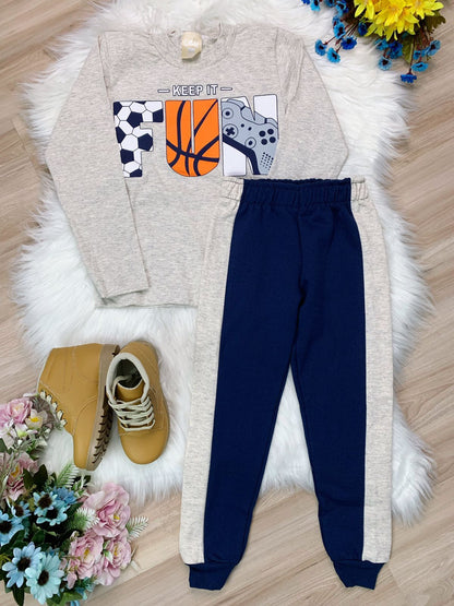 Conjunto de sudadera, blusa y pantalón azul marino color marfil