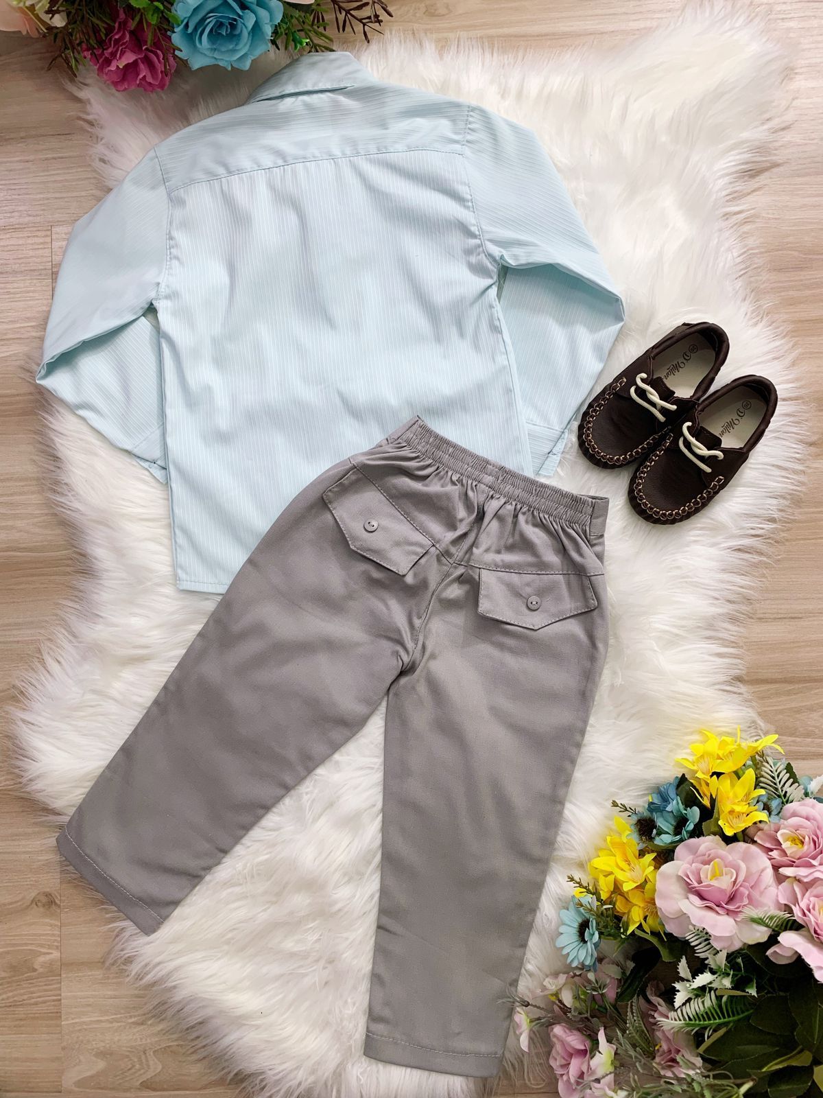 Conjunto Formal Camisa Verde y Pantalón de Sarga Gris 