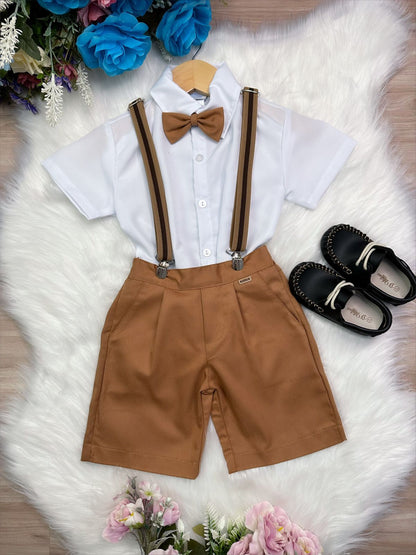 Conjunto de camisa corta con tirantes y corbata color caramelo oscuro 
