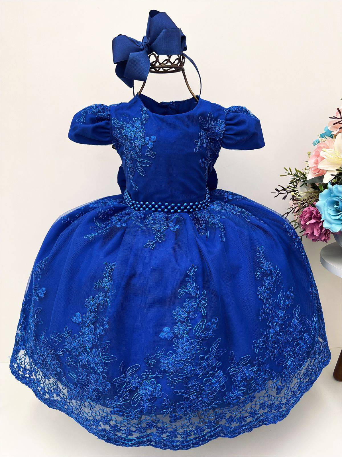 Vestido infantil azul real con encaje real y cinturón de perlas de lujo