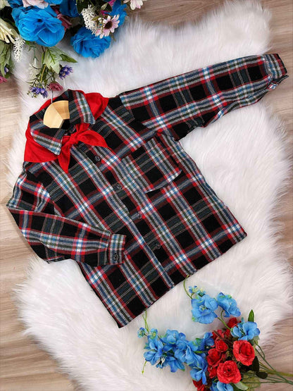 Camisa a cuadros Junino negra, blanca y roja con bufanda