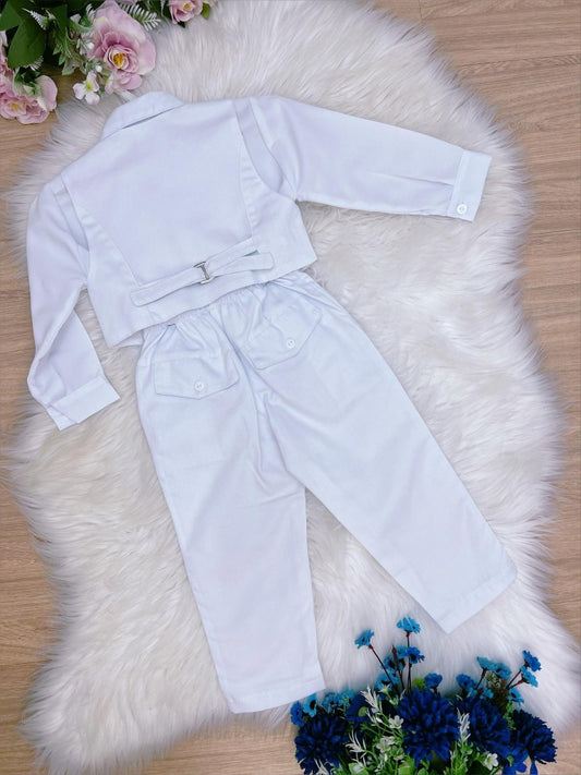 Conjunto formal, pantalón, camisa, chaleco, corbata, blanco 