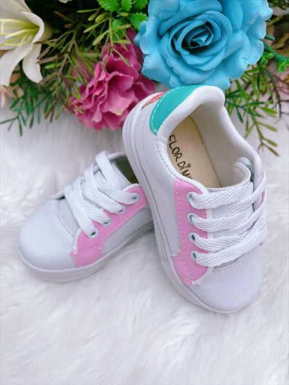 Zapatillas blancas y rosas con cordones para niñas 