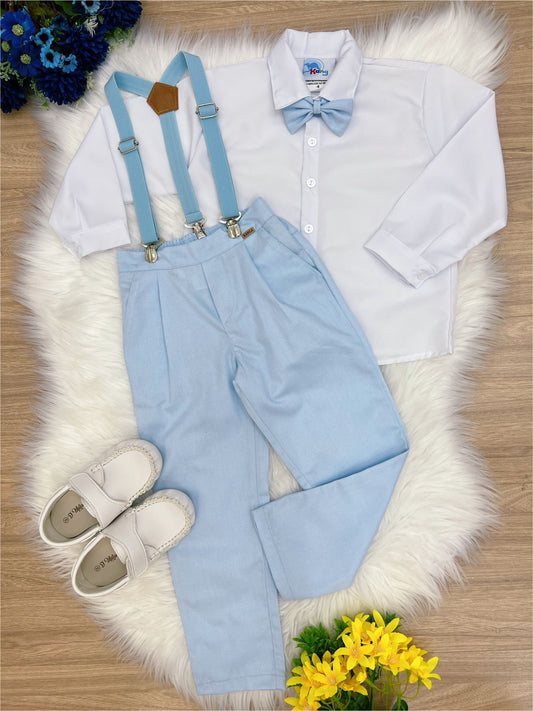 Conjunto formal: Camisa blanca, pantalón, corbata, tirantes azules. 