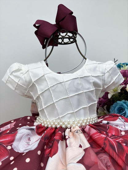 Vestido infantil con escote bajo y falda acanalada con estampado floral Marsala