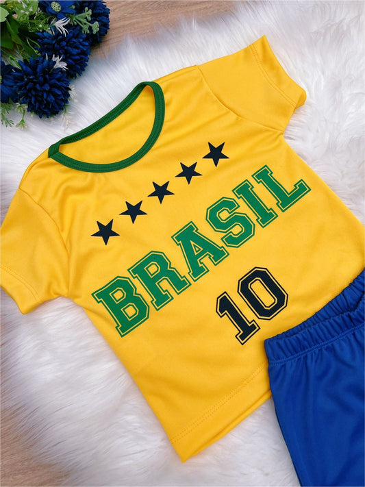Conjunto amarillo y azul de la selección brasileña infantil