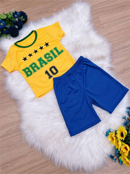 Conjunto amarillo y azul de la selección brasileña infantil