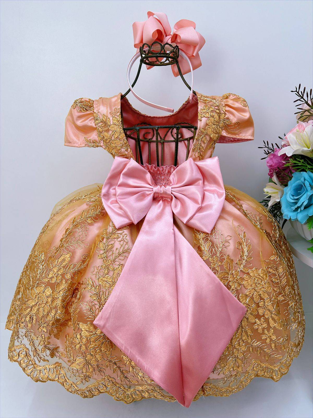 Vestido infantil de tul dorado y encaje rosa para damas reales