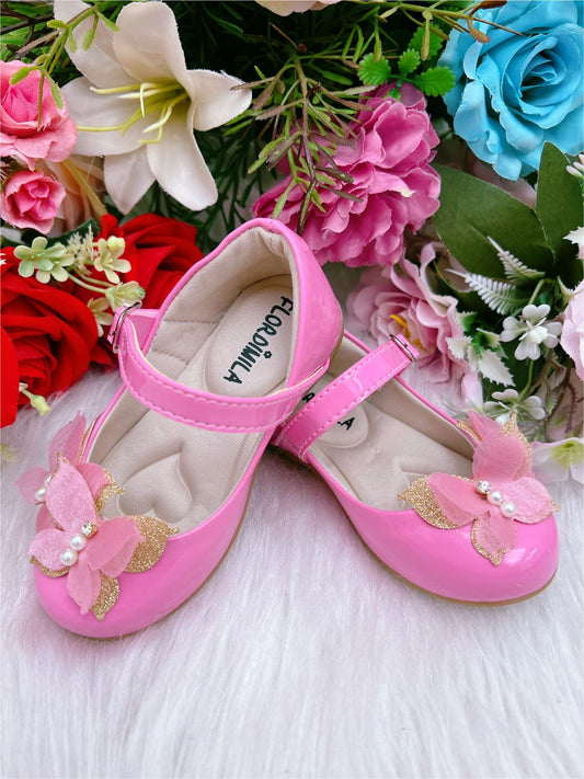 Sapatinho Rosa Chiclete Verniz Aplique Borboleta e Glitter