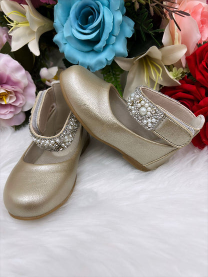 Zapato Tobillero Dorado con Perlas de Estrás 