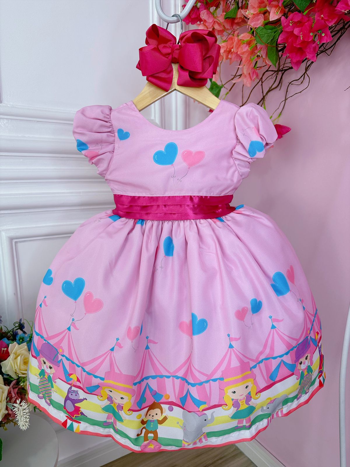 Vestido infantil de lujo con lazo de corazones de circo rosa