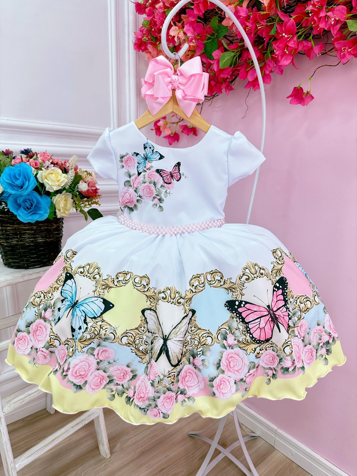 Vestido infantil blanco del Jardín de Mariposas Encantado