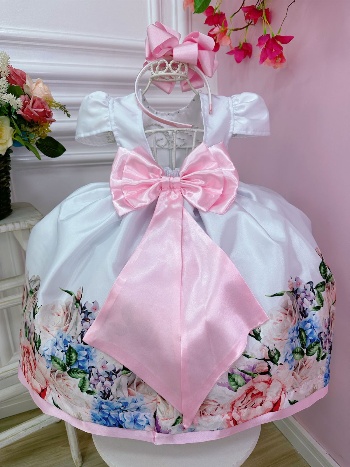Vestido Infantil Branco Florido Rosas e Cinto Strass Pérolas