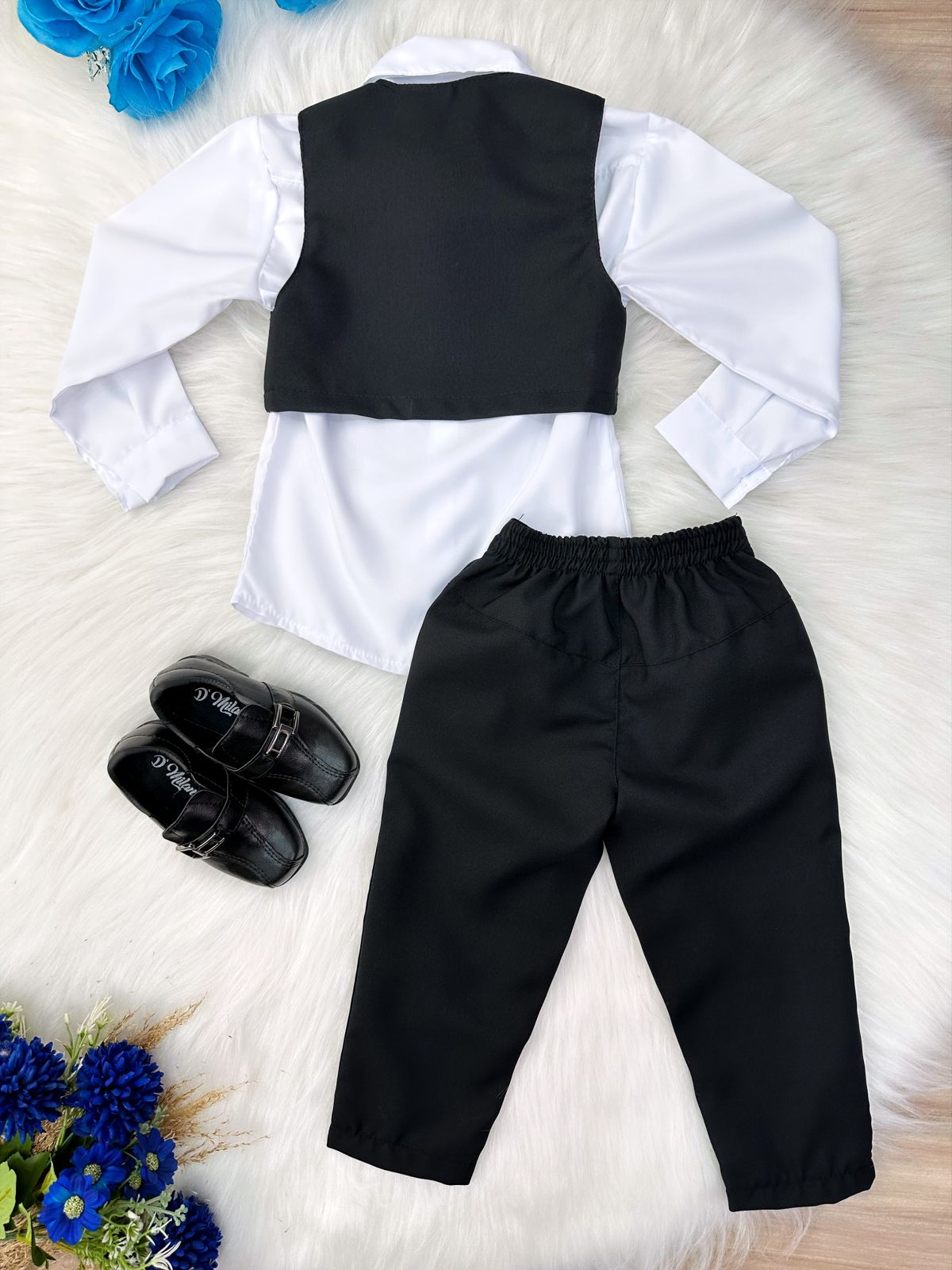 Conjunto Formal Camisa Blanca con Chaleco Pantalón y Corbata Negra