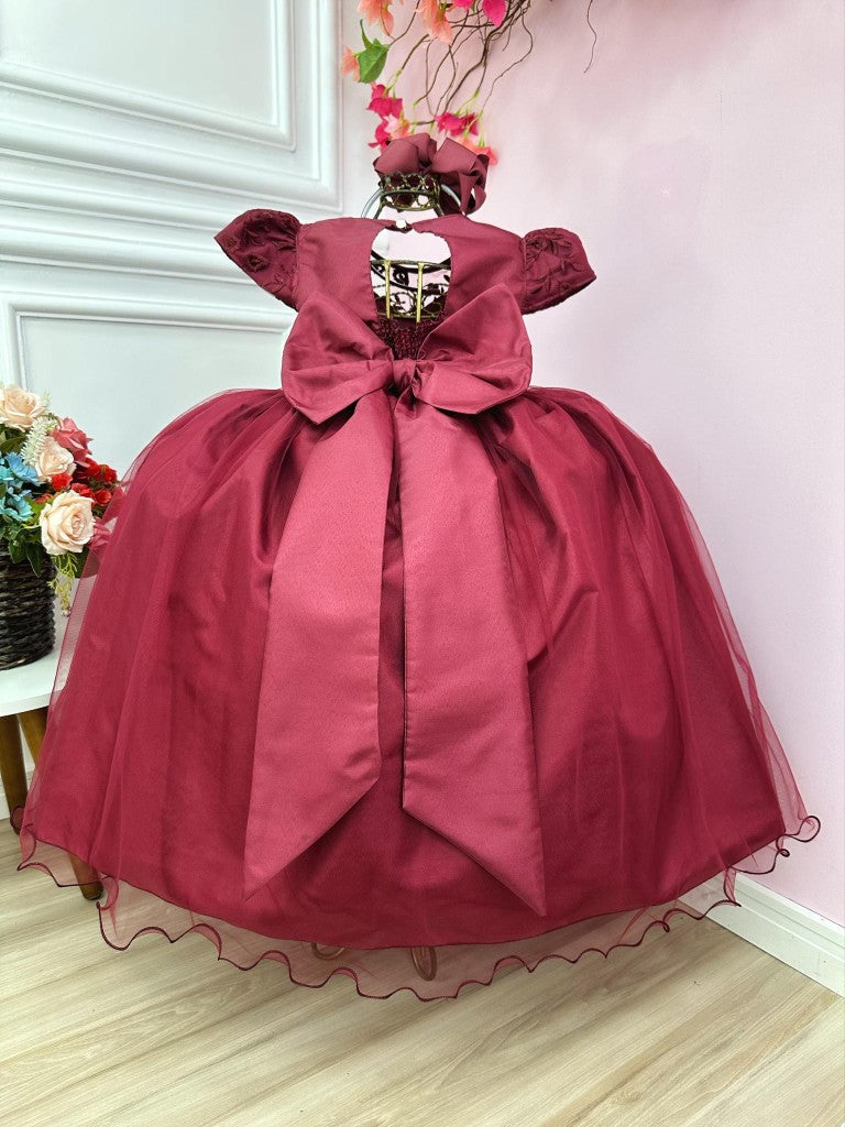 Vestido de dama de honor infantil con bordado Marsala y perlas.