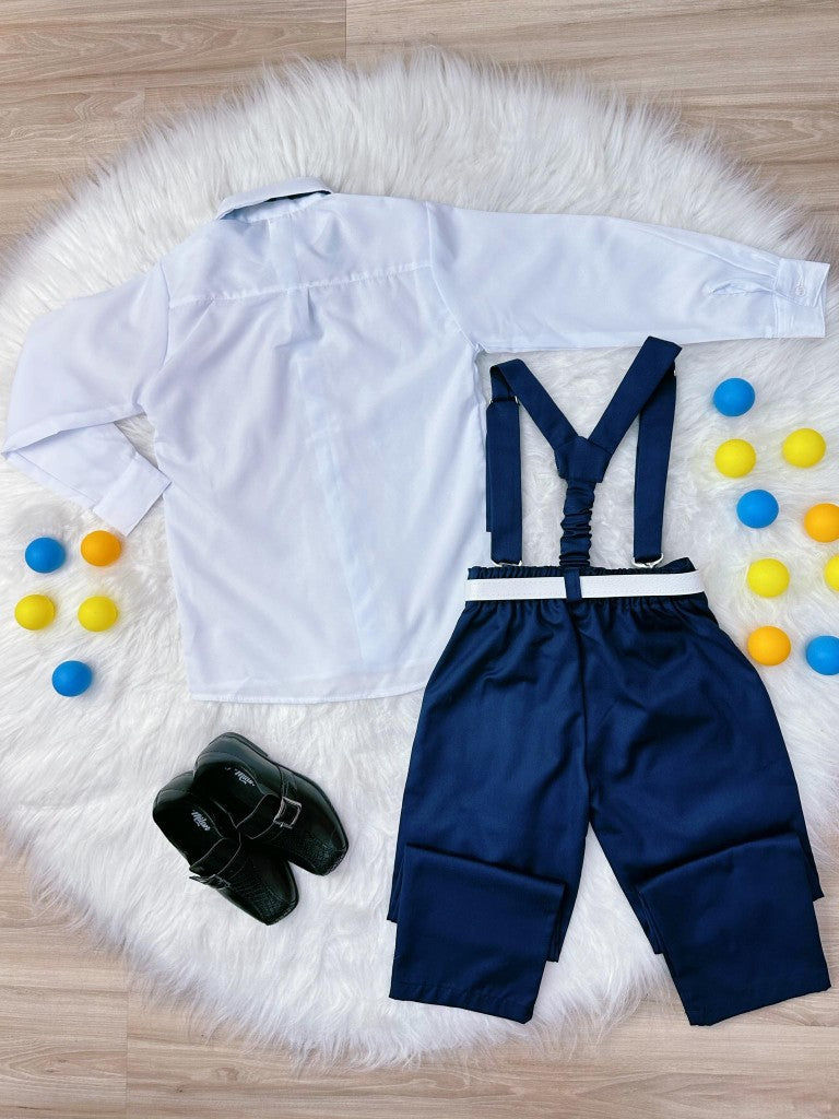 Conjunto de camisa formal azul marino, pantalón, corbata y tirantes 