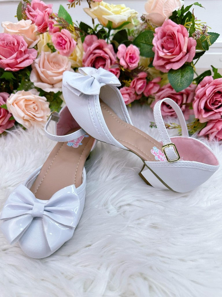Zapato blanco con aplique de lazo de lujo 