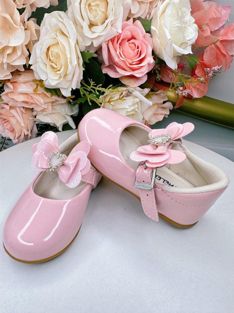 Zapatos rosa bebé con aplique de corazón de diamantes de imitación