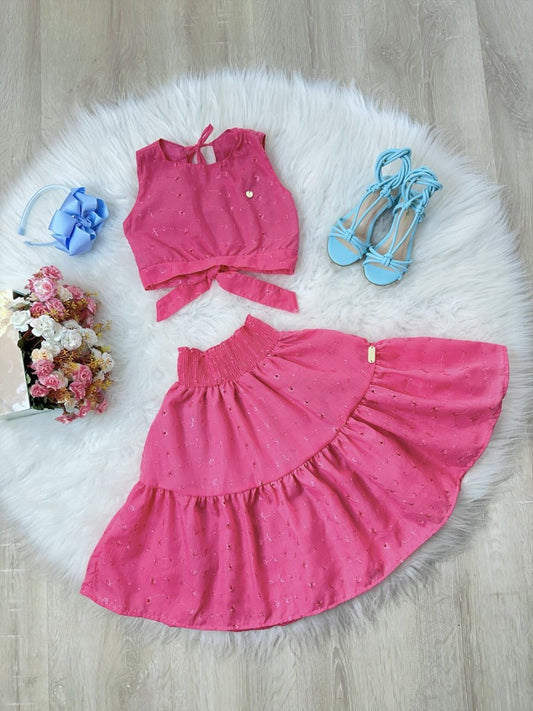 Conjunto de niña con top corto rosa y falda bordada de lujo de longitud media