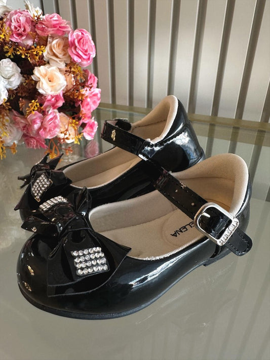 Zapatos de charol negro con lazo y aplique de diamantes de imitación 