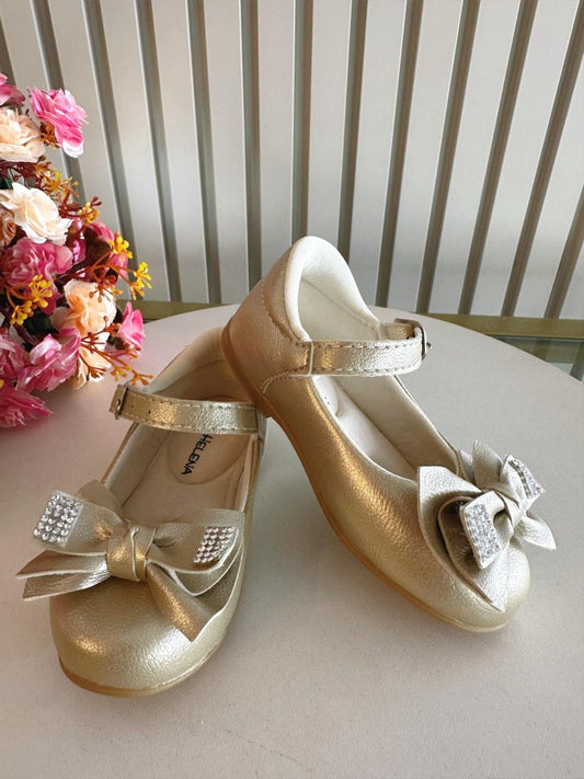 Zapato dorado con lazo y aplique de diamantes de imitación 