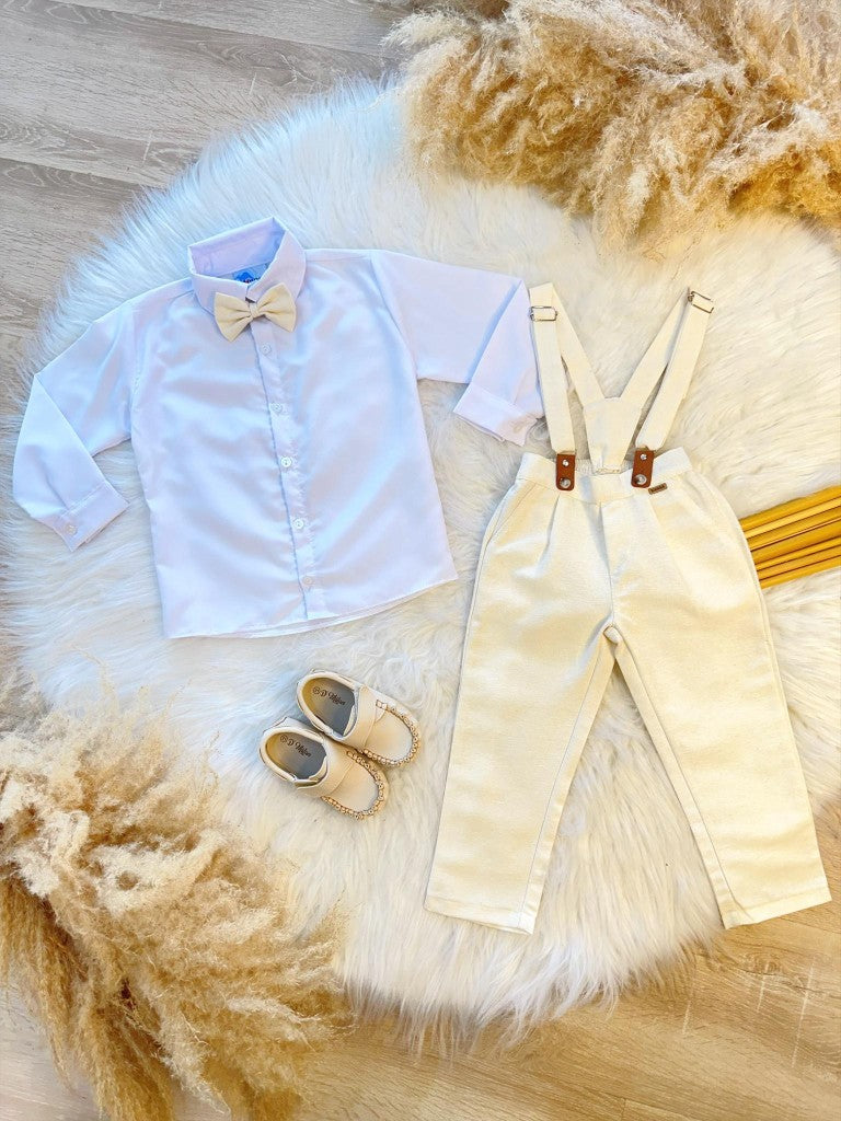 Conjunto formal de camisa, pantalón, corbata y tirantes color marfil