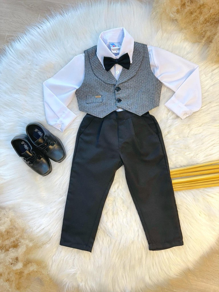 Conjunto formal: Camisa, pantalón, corbata, chaleco negro y gris.