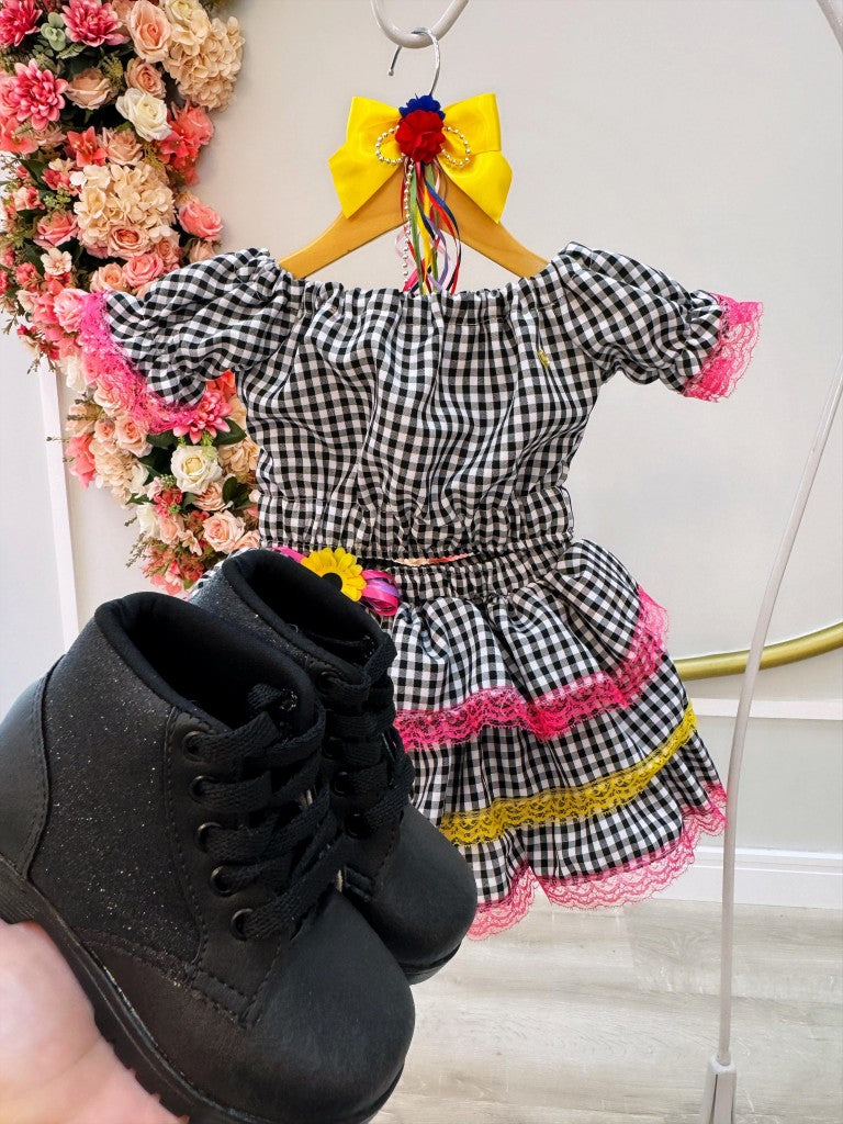 Conjunto corto de cuadros negros Junino para niña con minifalda
