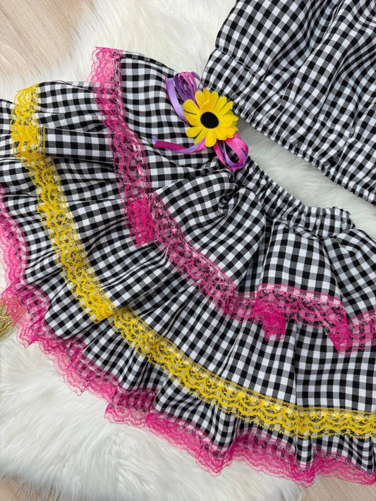 Conjunto corto de cuadros negros Junino para niña con minifalda