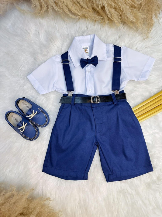 Conjunto de camisa azul marino, corbata, pantalón corto y tirantes 
