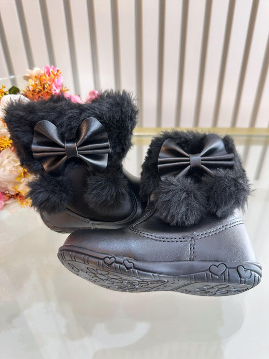 Botitas de niña negras con lazo de pompón, peluche y cremallera