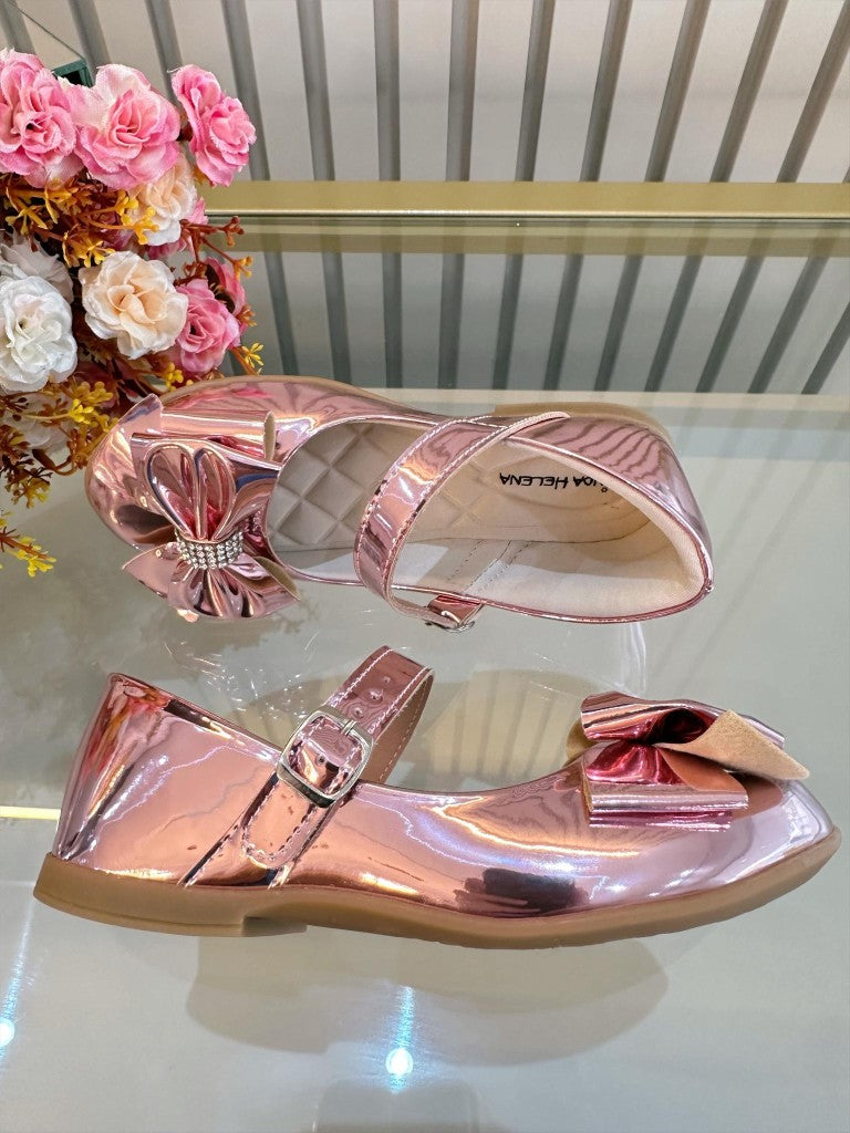 Zapato rosa metalizado de lujo con lazo y pedrería 