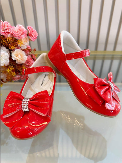 Zapatos de charol rojo de lujo con lazo y pedrería 