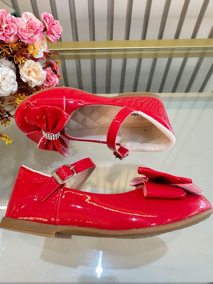 Zapatos de charol rojo de lujo con lazo y pedrería 